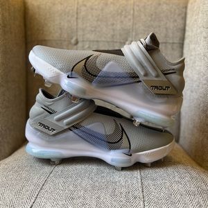 Nike Force Zoom Trout 7 Pro Mid Baseball Metal Cleats